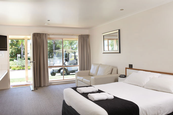 golf resort hotel accommodation